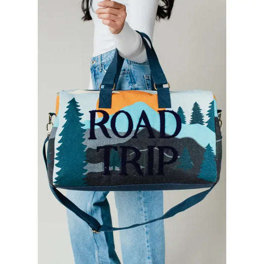 ROAD TRIP MOUNTAIN SCENE DUFFLE
