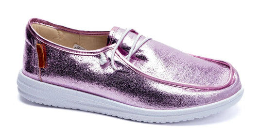 Cute and Comfotable. These lavender Metallic Easy on and Off Shoes by Corkys are your absolute next grab and go. They feature a Neoprene Insole to add the perfect amount of cushion and support. These shoes are very lightweight and an absolute must have.
Brand: Corkys