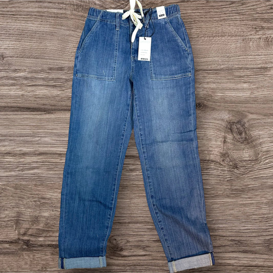 Judy Blue Chillax Jeans in medium wash with relaxed straight-leg fit