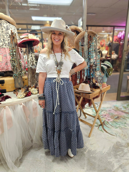 Be still our Boho-chic hearts. This pair of pants by A Rare Bird is flowy and geneerous in sizing. Features an Elastic waist with a drawstring for adjustments. You can dress this pair up or down. Wear back with your most comfortable sandals, tennis shoes, boots, or wedges.
Designed by A Rare Bird