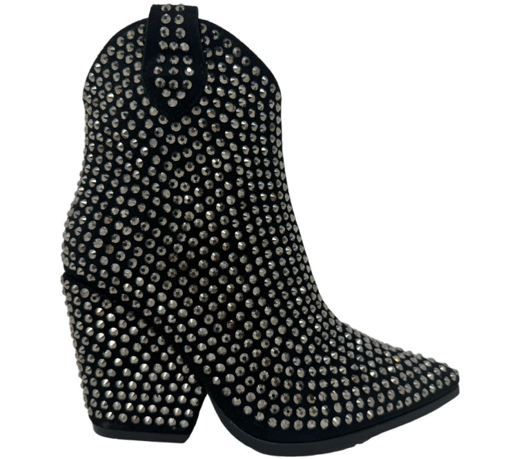 Swagger Boots in boho eclectic style