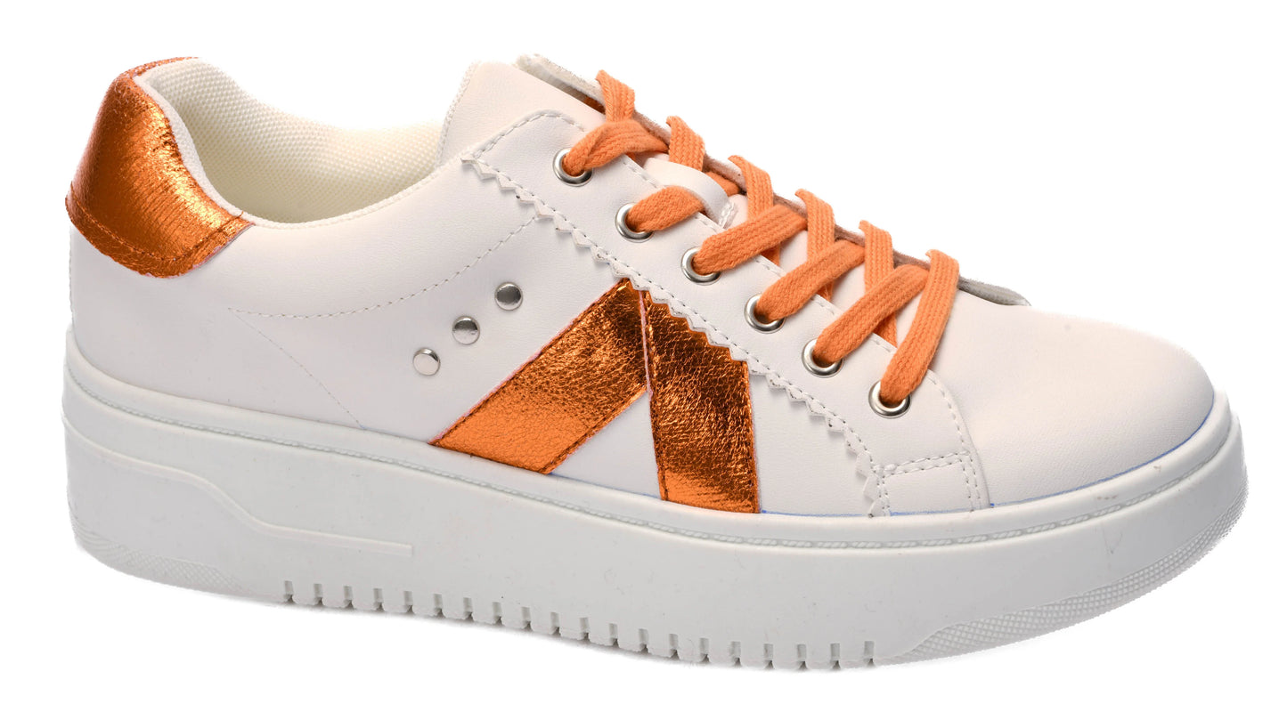 Tailgate by Corkys in boho eclectic style