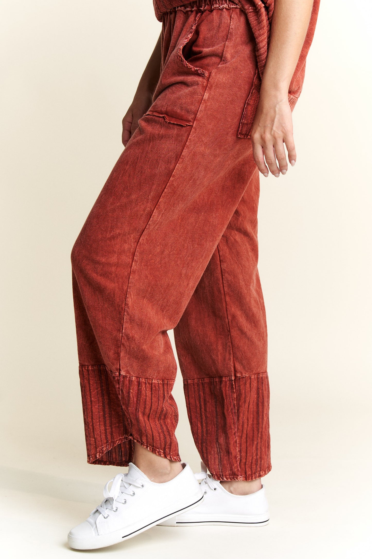 Rust Wanderer Capri Pants