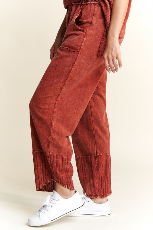 Rust Wanderer Capri Pants